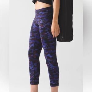 Lululemon $98 Wunder Under Crop Yoga Leggings Camo Purple & Blue Pockets Size 2